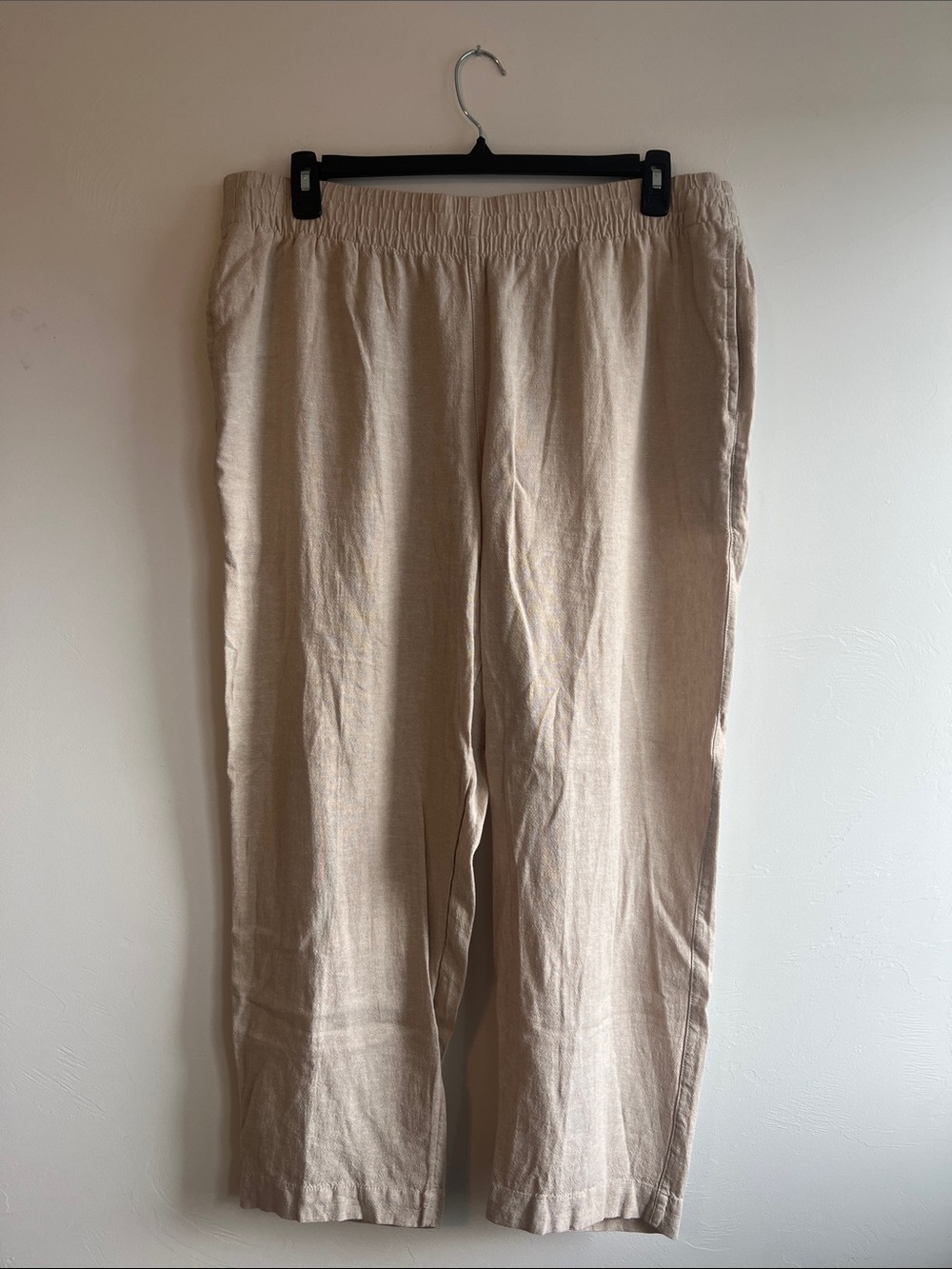 Old Navy Women’s Relaxed Linen-Blend Pants in Beige